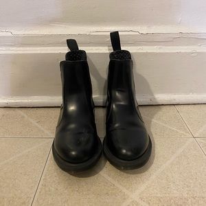 Dr. Marten flora Chelsea boots